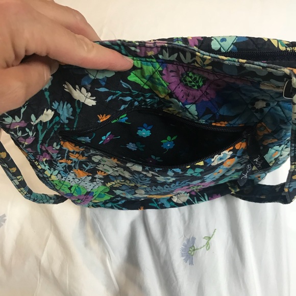 Vera Bradley purse - Picture 4 of 5